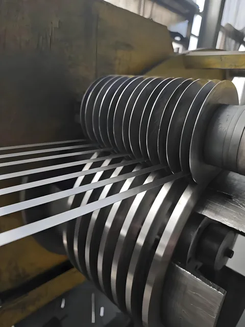 Electrical steel strips through slitter rolls